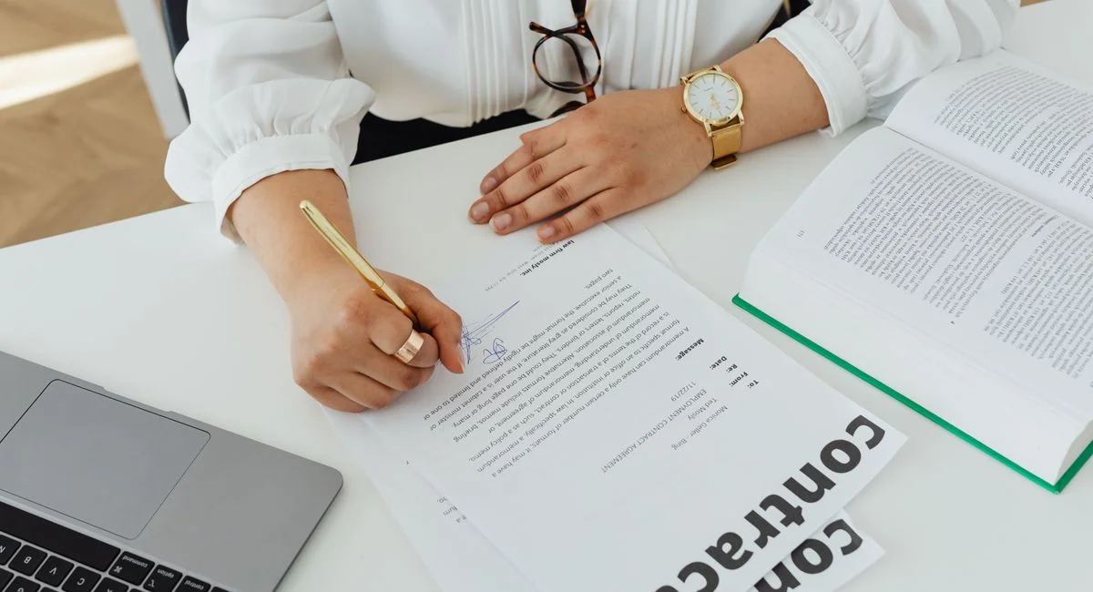 Illustration : comment distinguer fiscalement les gains des primes versées dans le contrat