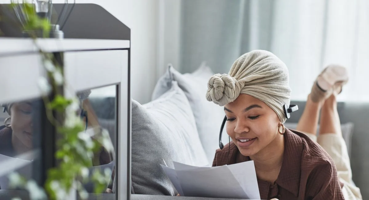 L’heure de sortie pendant un arrêt de travail : quelles règles et quels contrôles appliquer ?